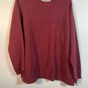 E.N.U.F. Vintage Y2K fleece pullover. Long sleeves with rib cuff. Size Large